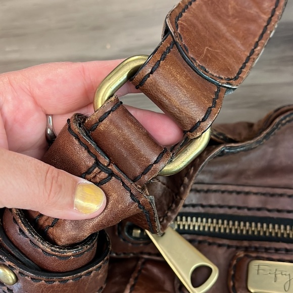 FOSSIL “ FIFTY FOUR” BROWN LEATHER SHOULDER BAG - Picture 8 of 16